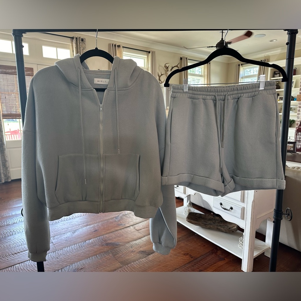 Women’s Sweat Jacket & Shorts